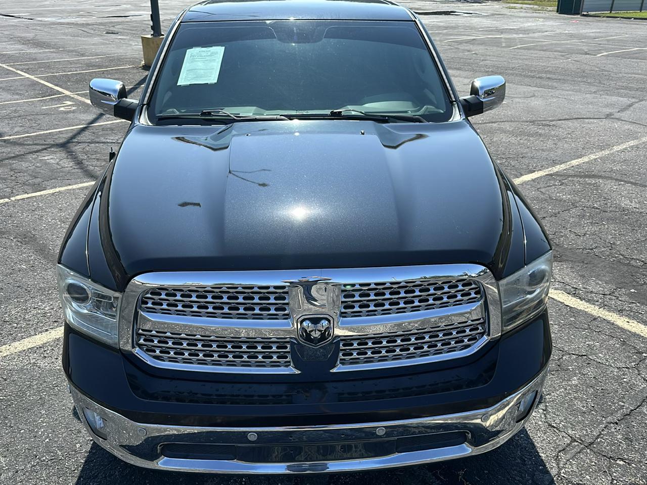 RAM 1500 Laramie Crew Cab 2WD 2015
