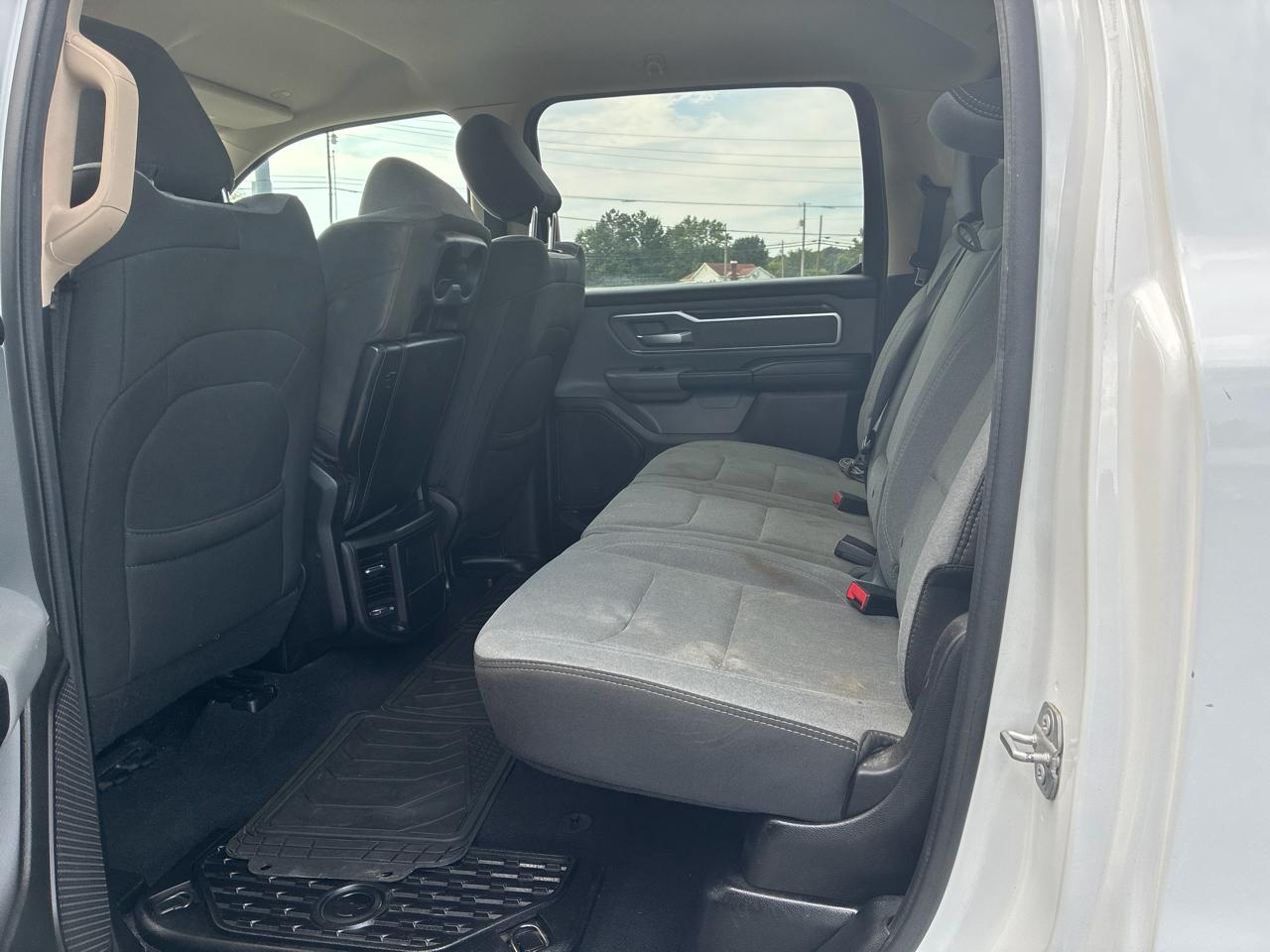 RAM 1500 Big Horn Crew Cab SWB 4WD 2019
