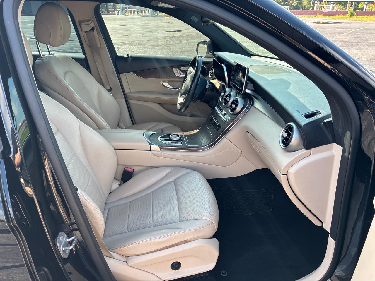 Mercedes-Benz GLC-Class GLC300 4MATIC 2018