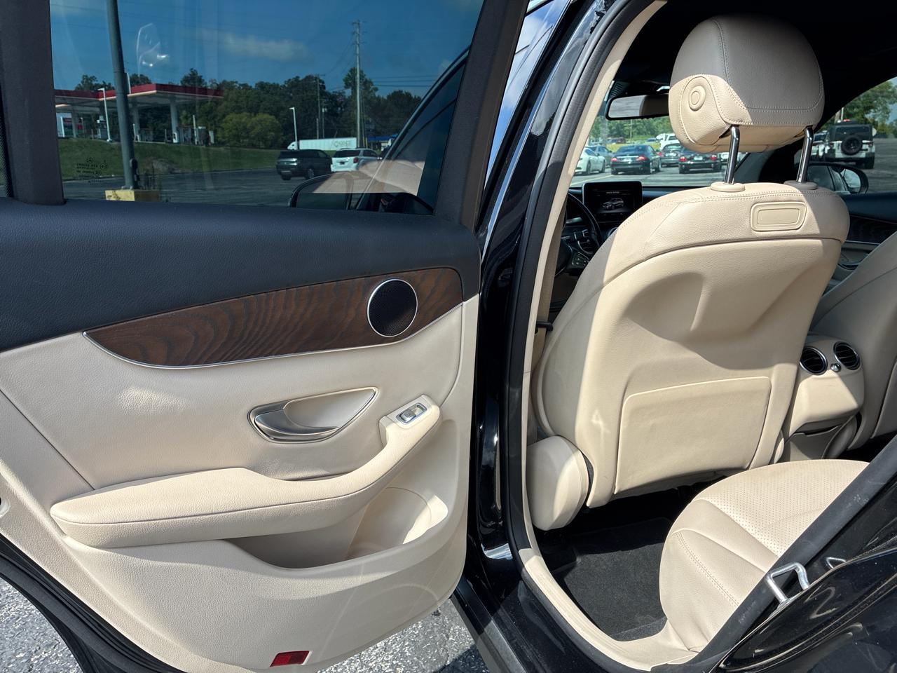 Mercedes-Benz GLC-Class GLC300 4MATIC 2018