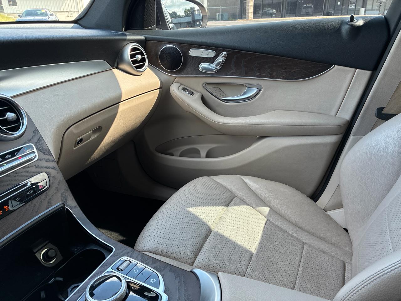 Mercedes-Benz GLC-Class GLC300 4MATIC 2018