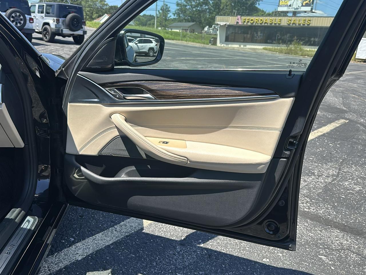 BMW 5 Series 530i xDrive Sedan 2022