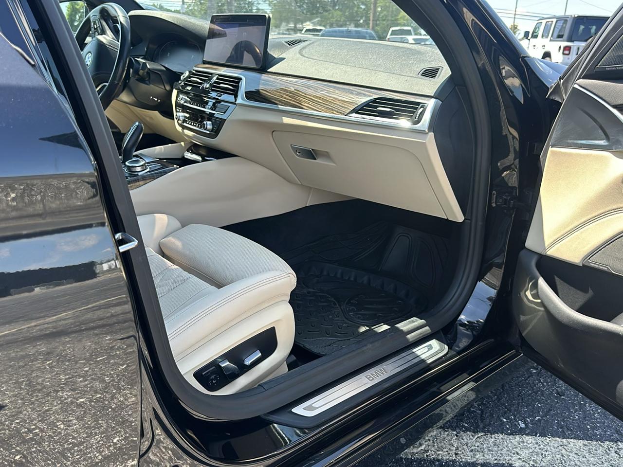BMW 5 Series 530i xDrive Sedan 2022
