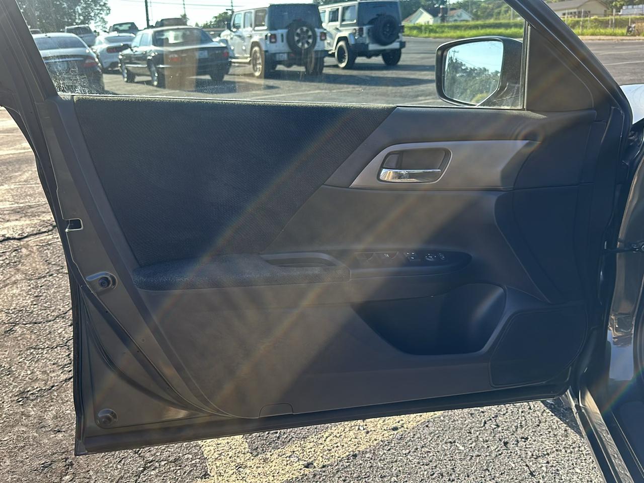 Honda Accord LX Sedan CVT 2013