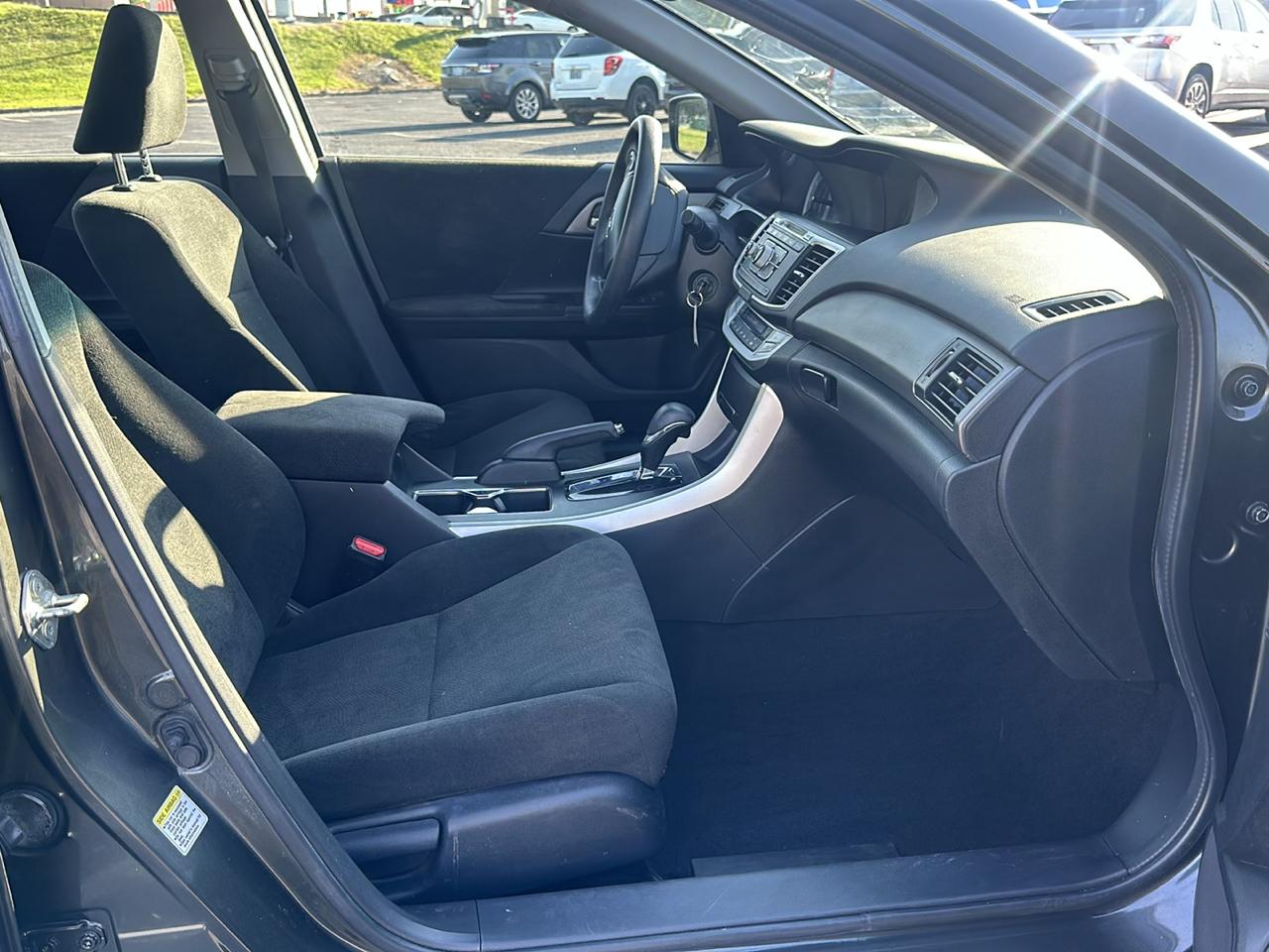 Honda Accord LX Sedan CVT 2013