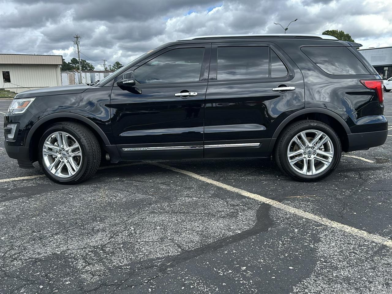 Ford Explorer Limited FWD 2017