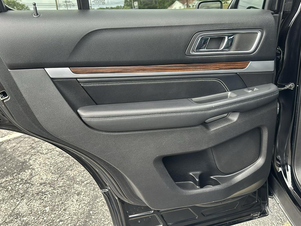 Ford Explorer Limited FWD 2017