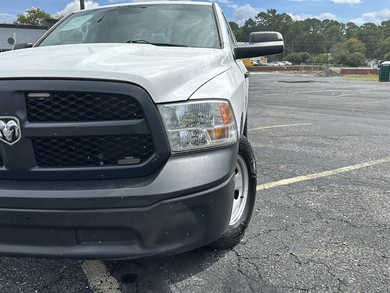 RAM 1500 Classic Tradesman Crew Cab SWB 2WD 2021