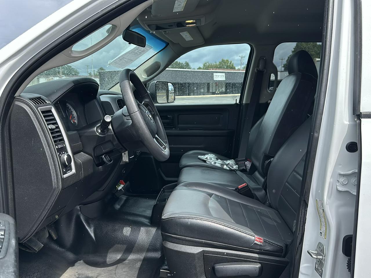 RAM 1500 Classic Tradesman Crew Cab SWB 2WD 2021