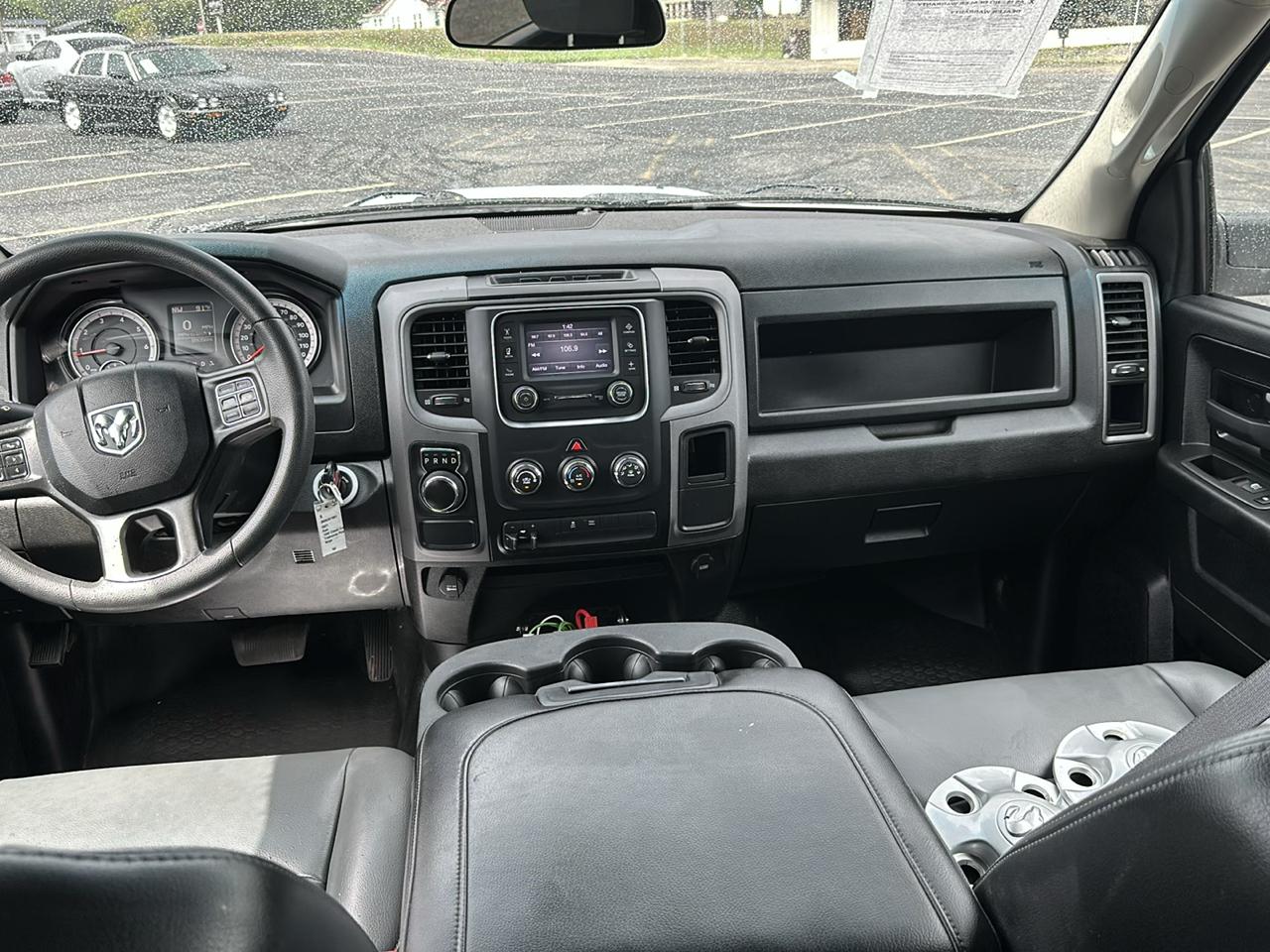 RAM 1500 Classic Tradesman Crew Cab SWB 2WD 2021