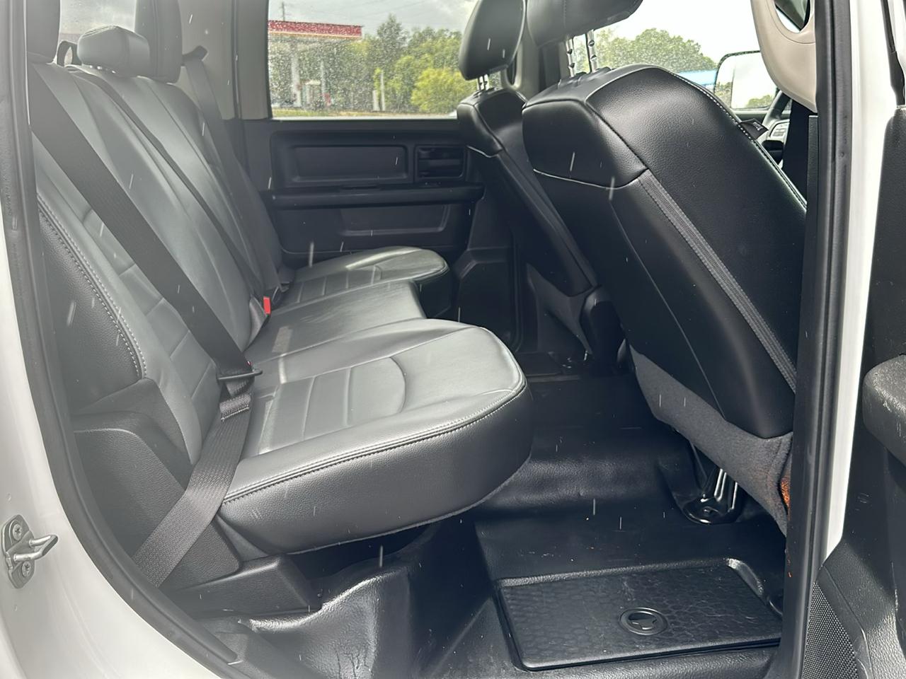 RAM 1500 Classic Tradesman Crew Cab SWB 2WD 2021