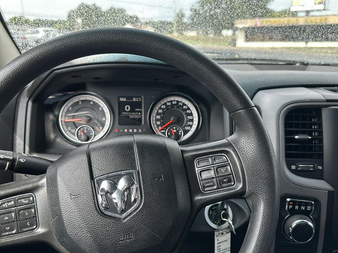 RAM 1500 Classic Tradesman Crew Cab SWB 2WD 2021