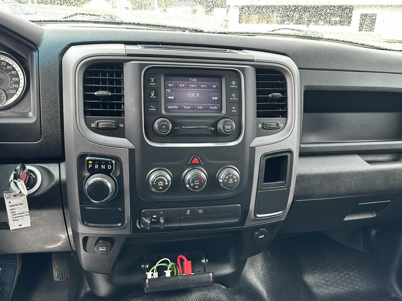 RAM 1500 Classic Tradesman Crew Cab SWB 2WD 2021