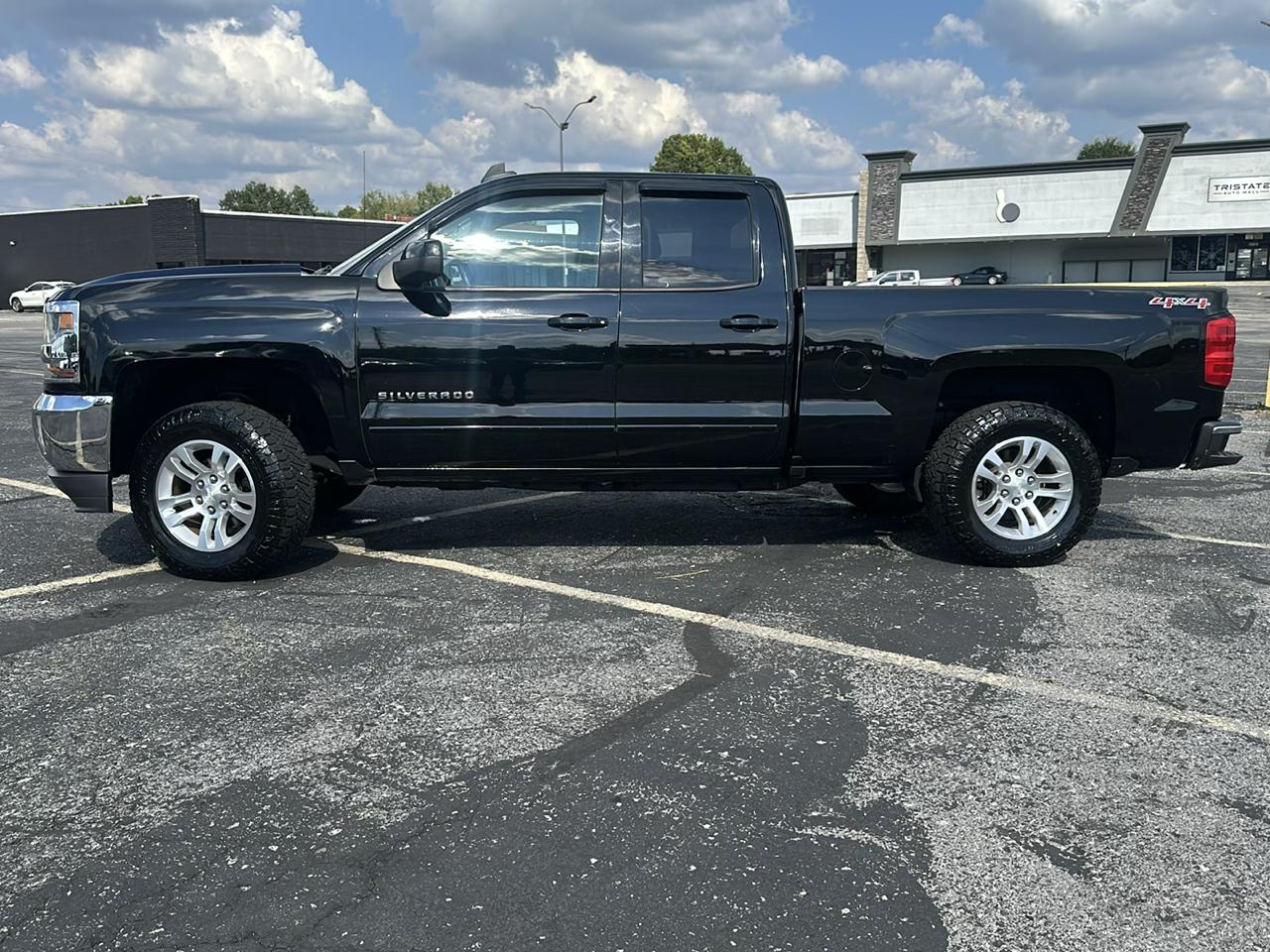 Chevrolet Silverado 1500 LT Double Cab 4WD 2017