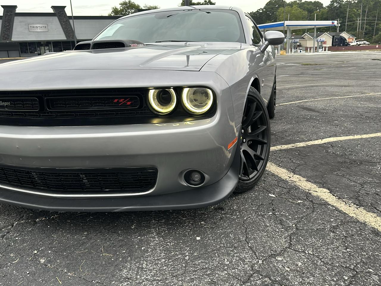 Dodge Challenger photo 11