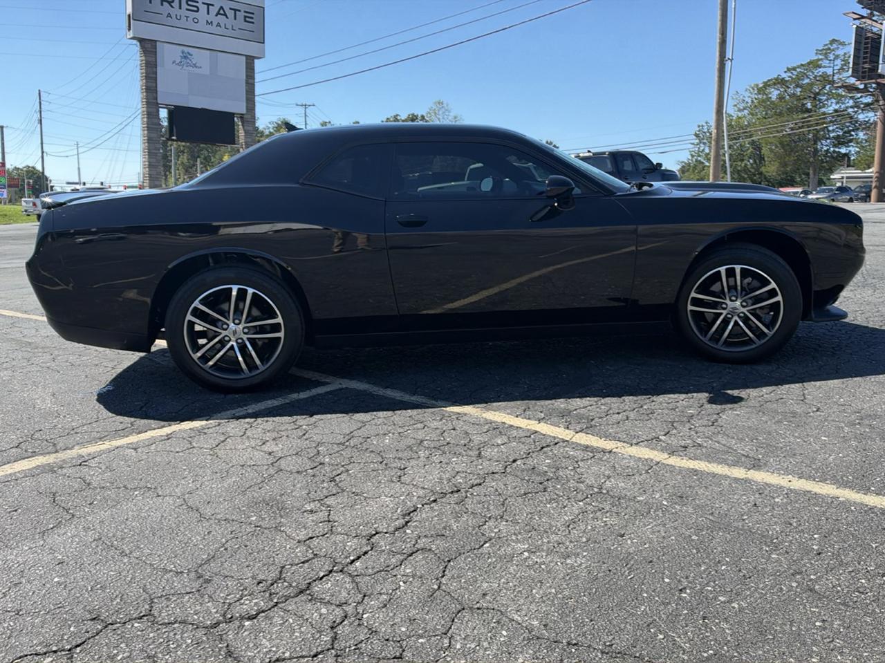 Dodge Challenger photo 8
