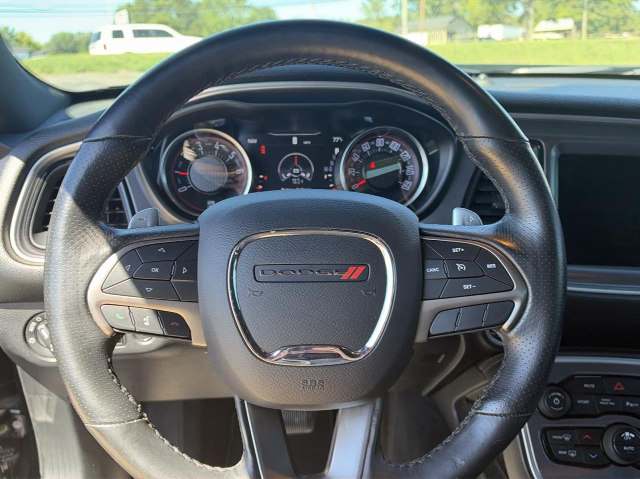 Dodge Challenger photo 14