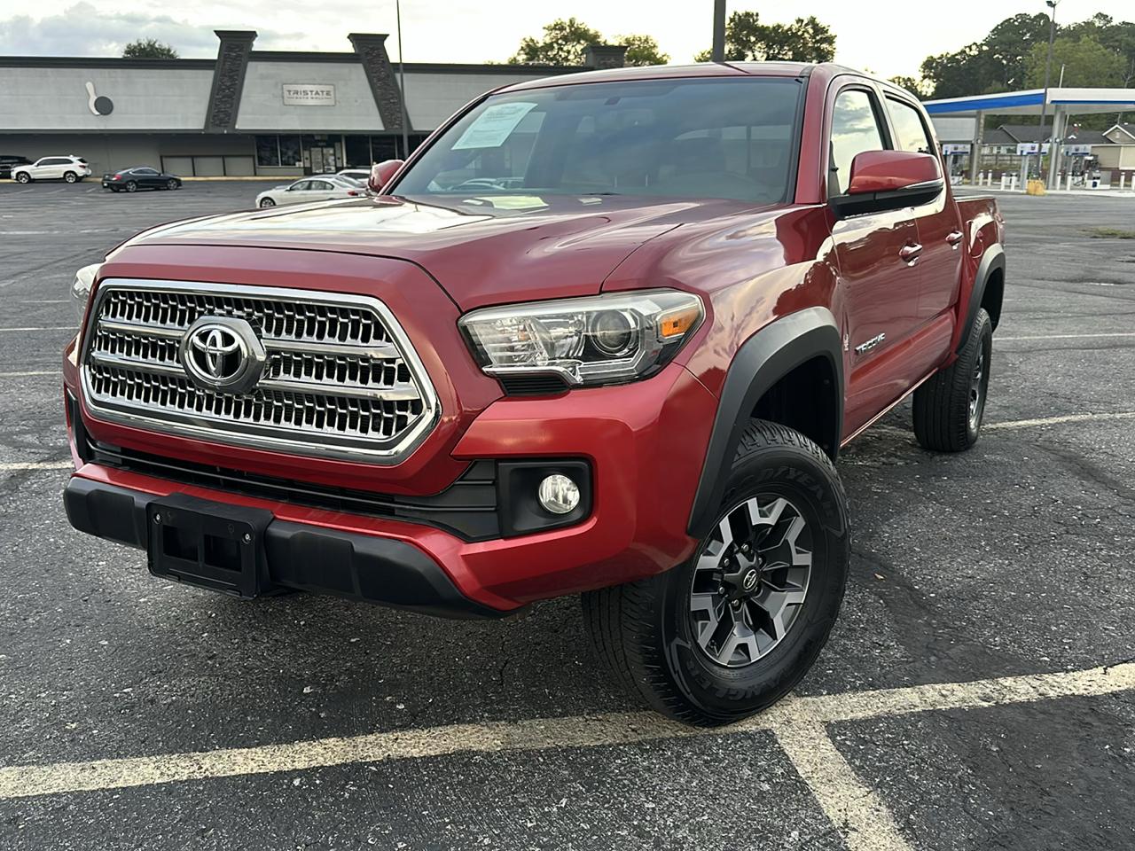 Toyota Tacoma photo 23