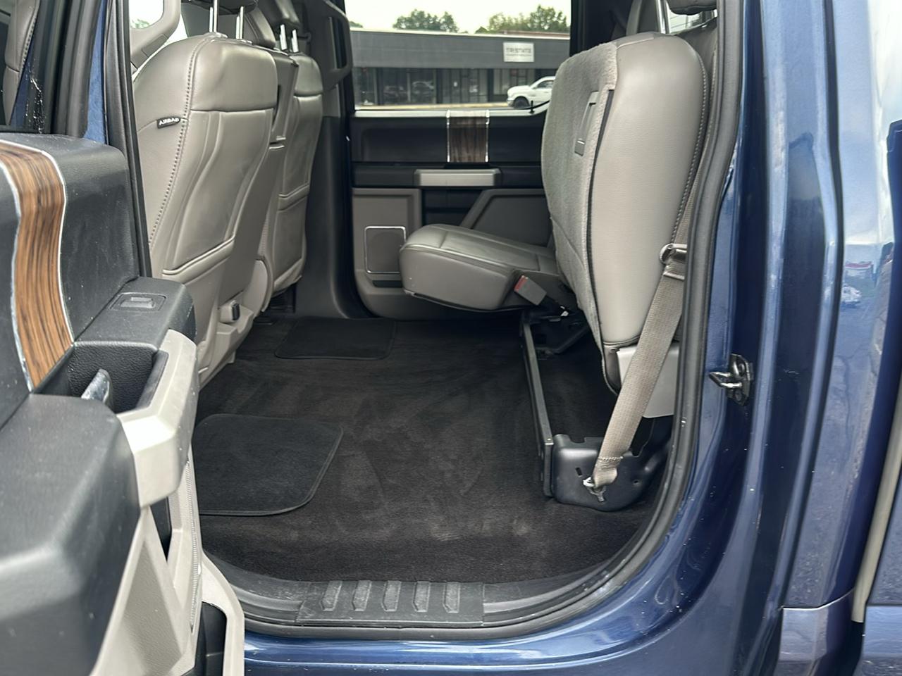 Ford F-150 4WD SuperCab 145" Lariat 2018