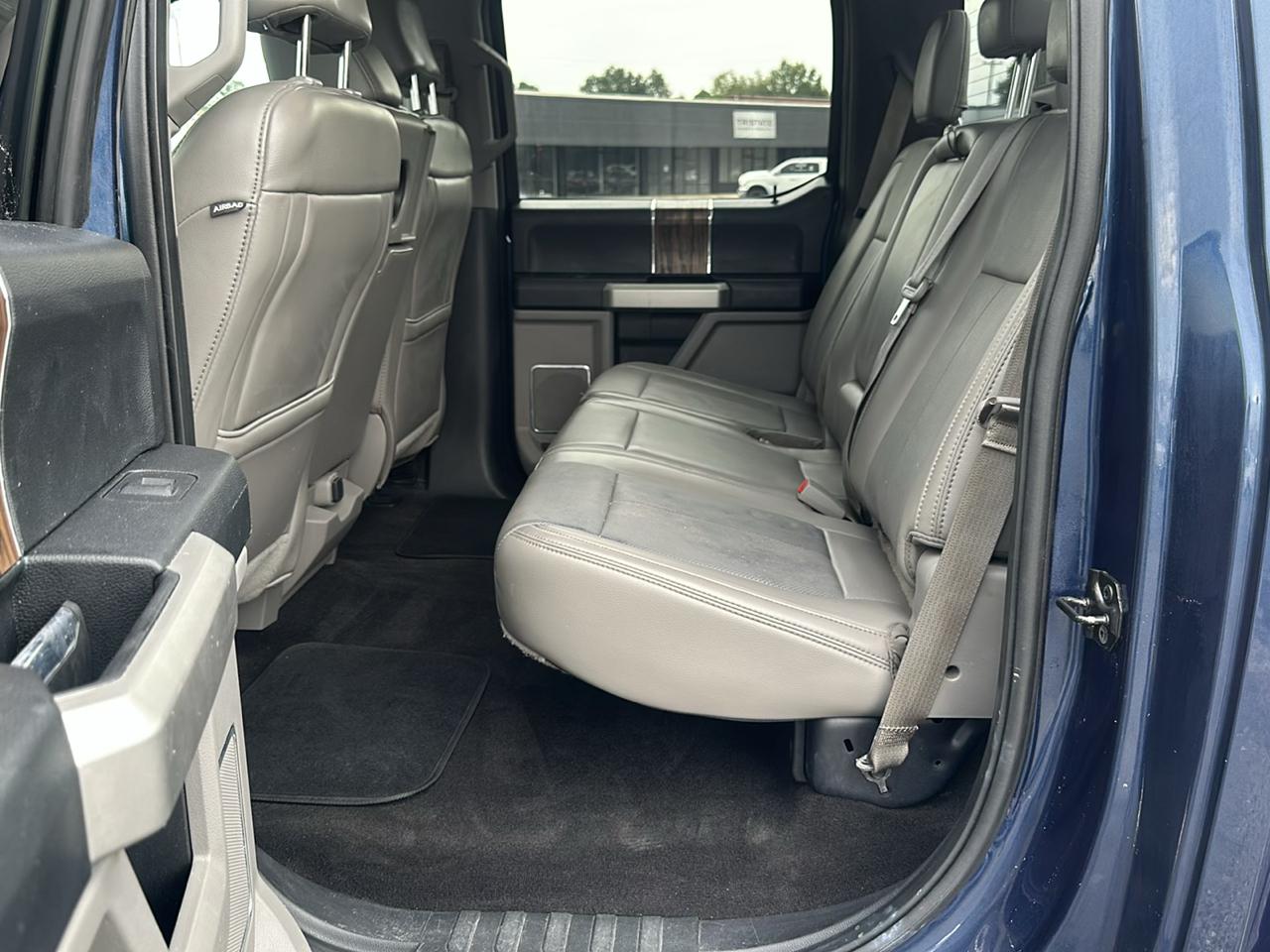 Ford F-150 4WD SuperCab 145" Lariat 2018