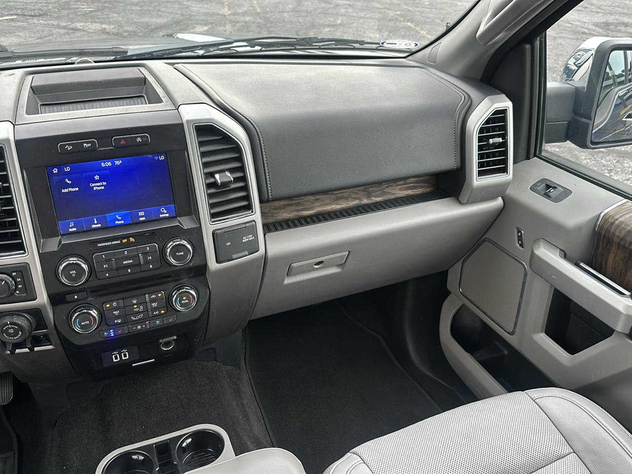 Ford F-150 4WD SuperCab 145" Lariat 2018