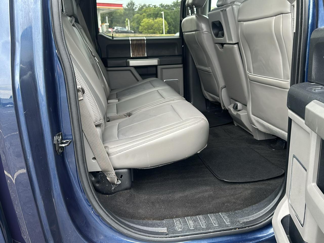 Ford F-150 4WD SuperCab 145" Lariat 2018