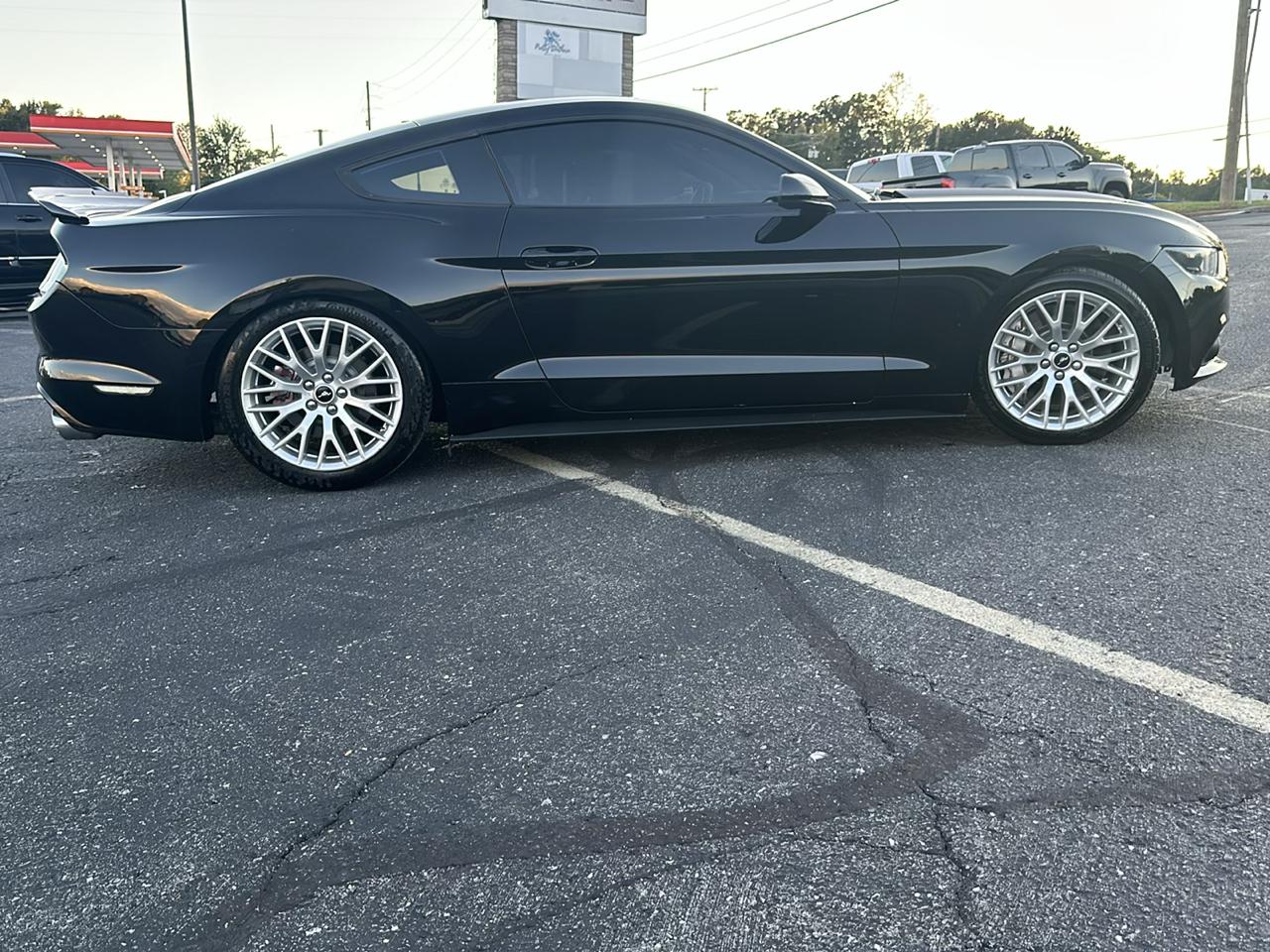 Ford Mustang GT Coupe 2015