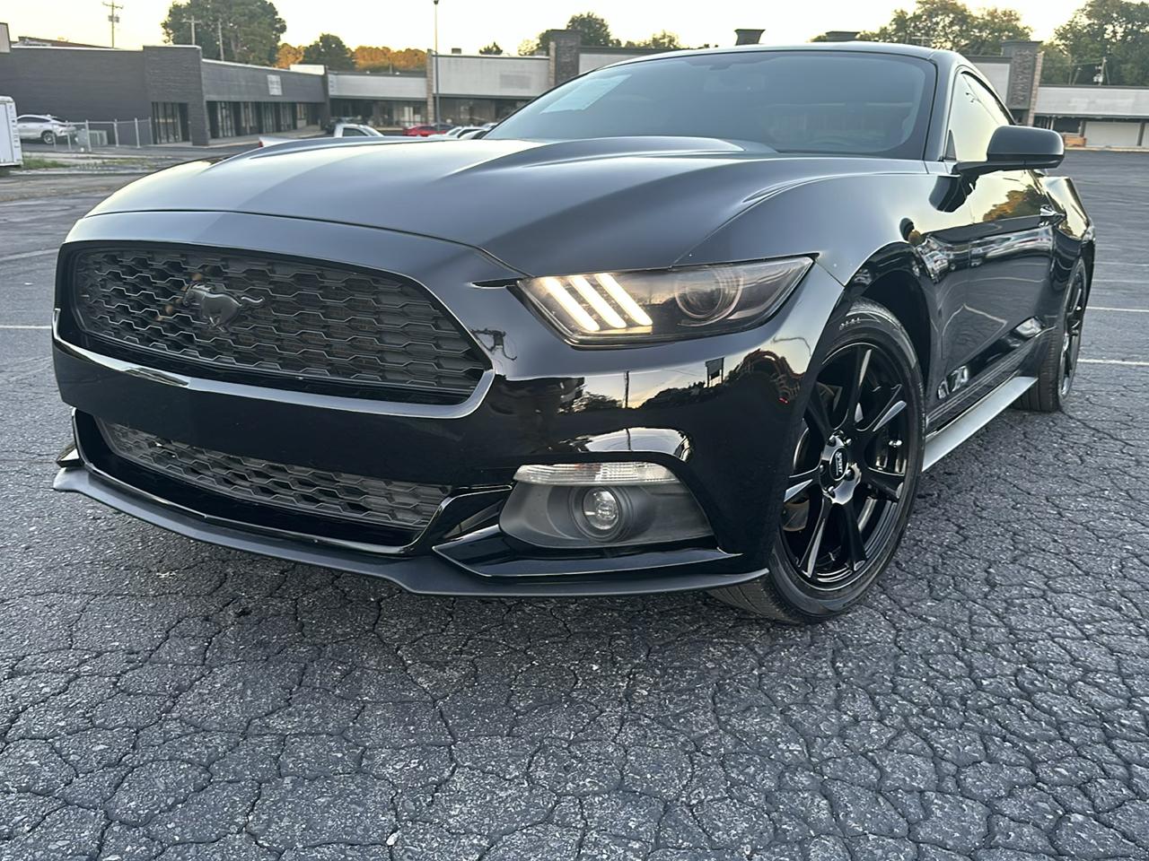Ford Mustang EcoBoost Coupe 2015