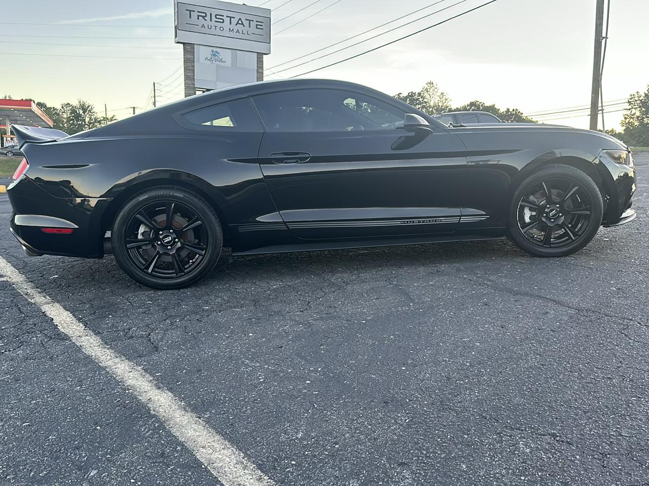 Ford Mustang EcoBoost Coupe 2015