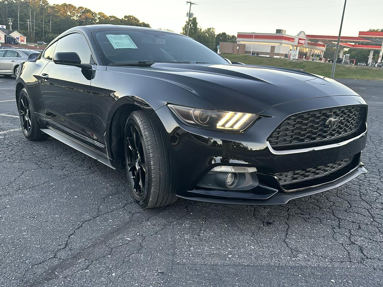 Ford Mustang EcoBoost Coupe 2015