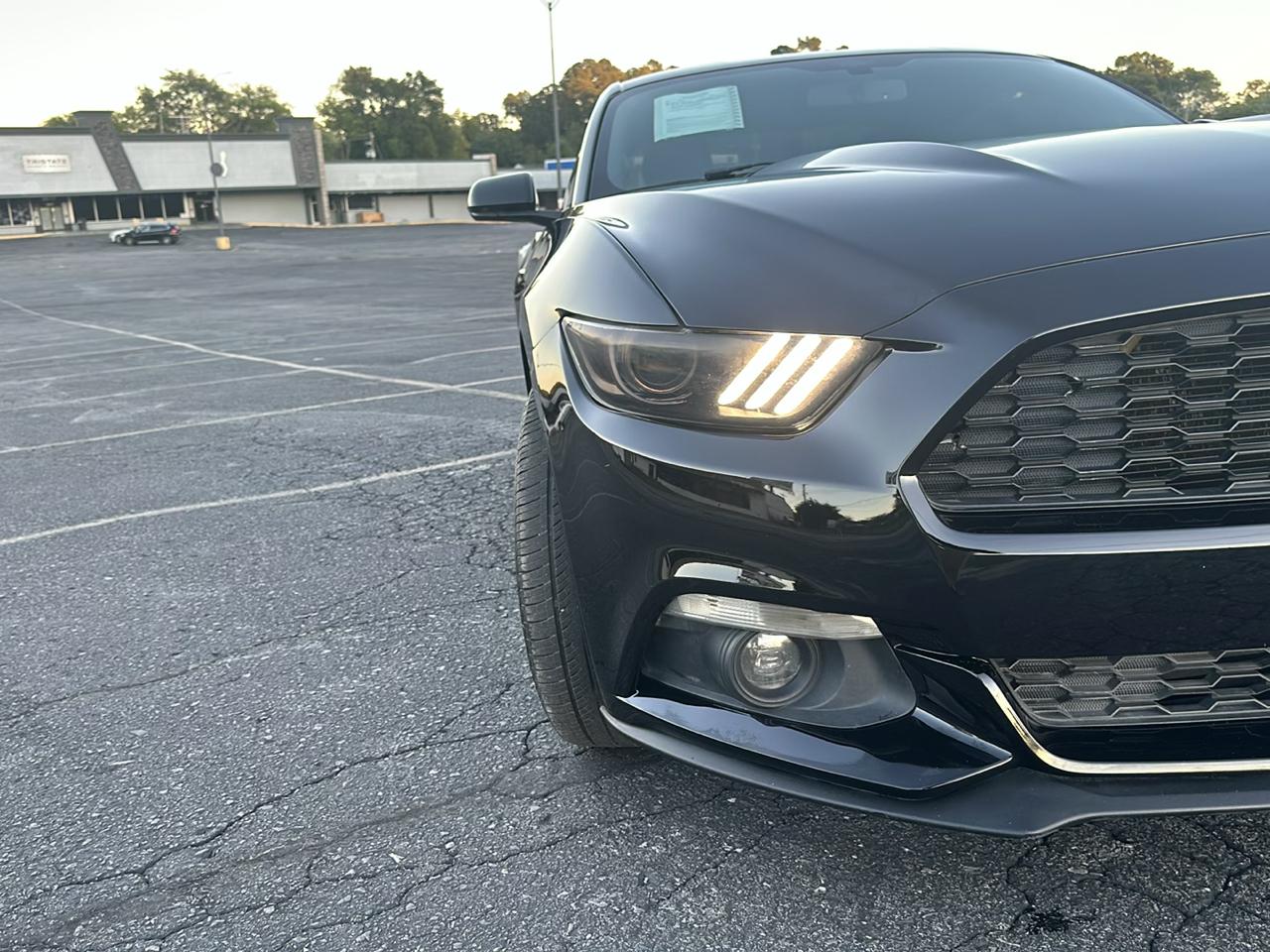 Ford Mustang EcoBoost Coupe 2015