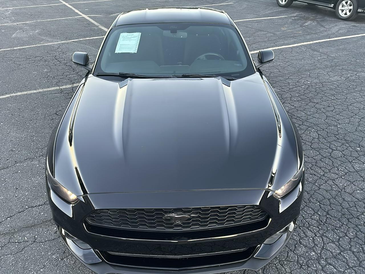 Ford Mustang EcoBoost Coupe 2015