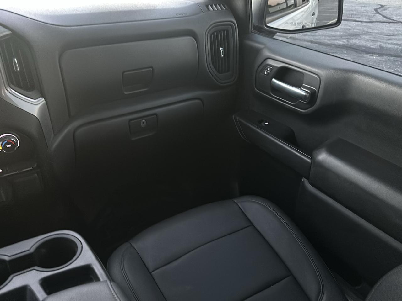 Chevrolet Silverado 1500 Work Truck Crew Cab Short Box 4WD 2021
