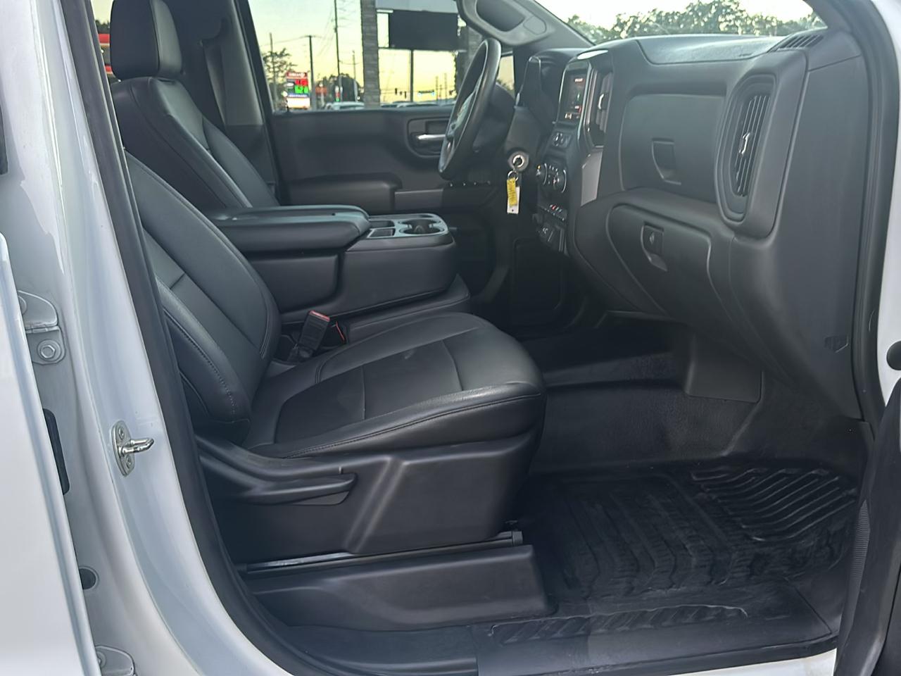 Chevrolet Silverado 1500 Work Truck Crew Cab Short Box 4WD 2021