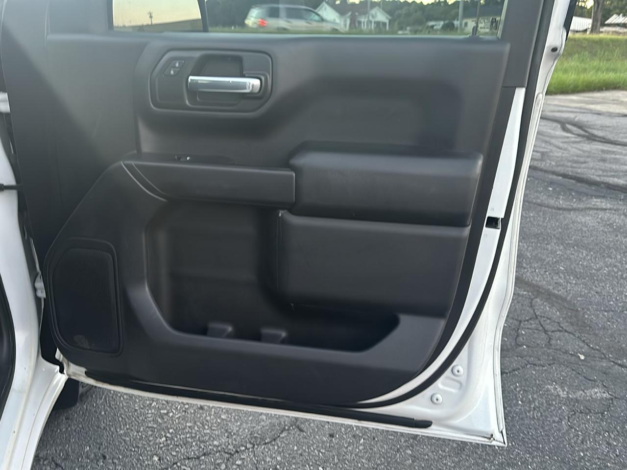 Chevrolet Silverado 1500 Work Truck Crew Cab Short Box 4WD 2021