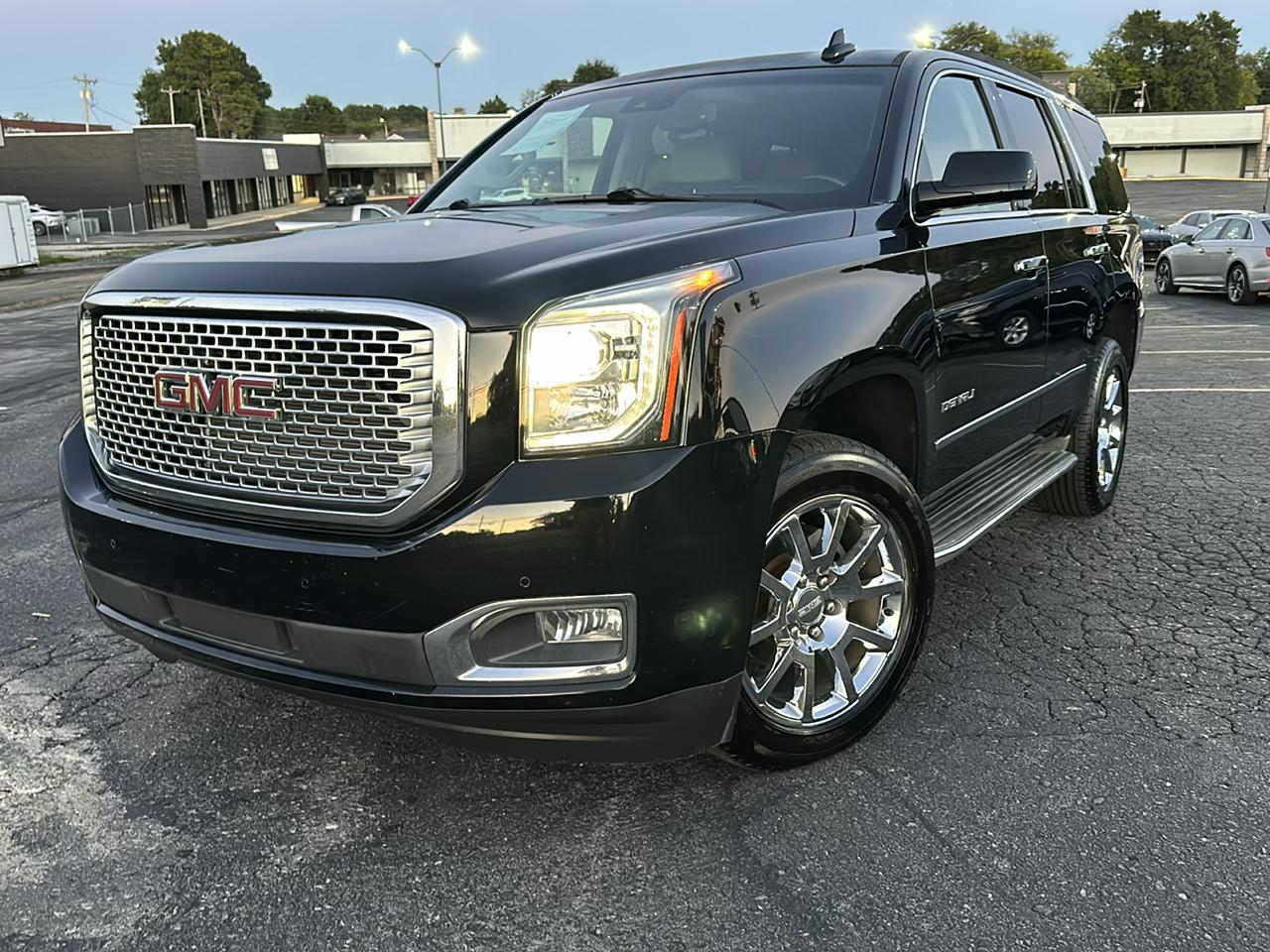 GMC Yukon Denali 4WD 2015