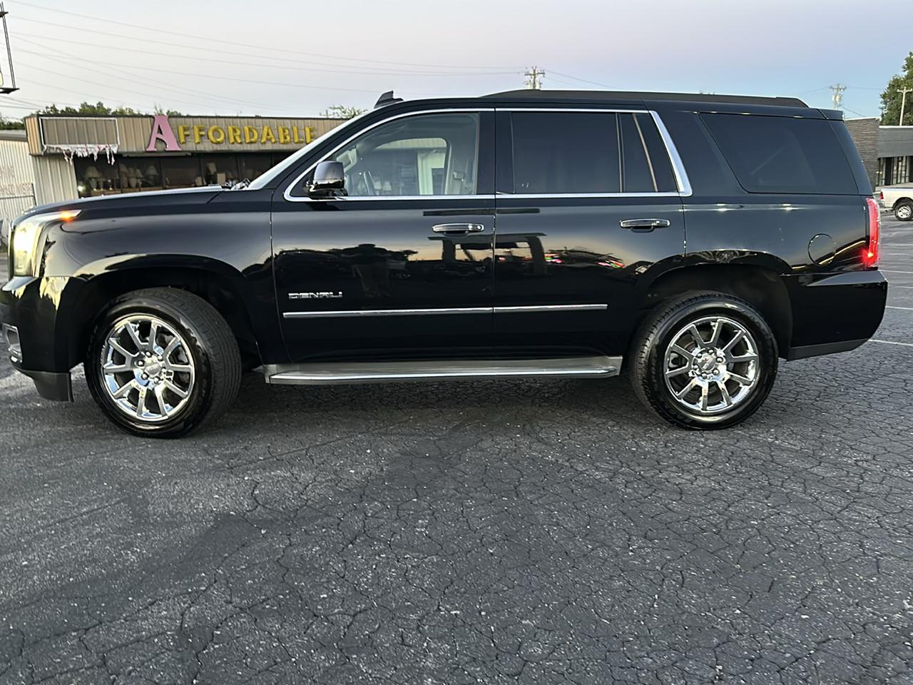 GMC Yukon Denali 4WD 2015