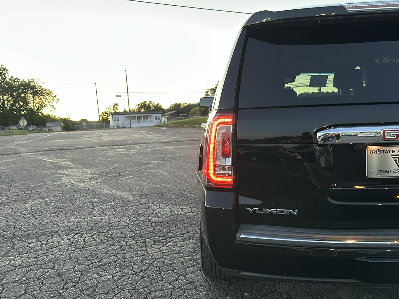 GMC Yukon Denali 4WD 2015