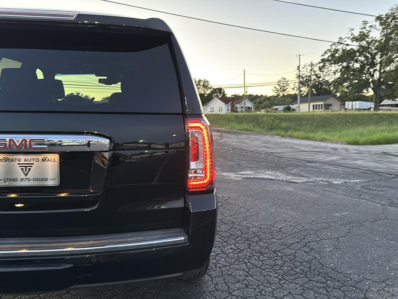 GMC Yukon Denali 4WD 2015