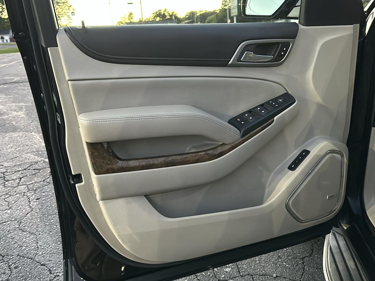 GMC Yukon Denali 4WD 2015
