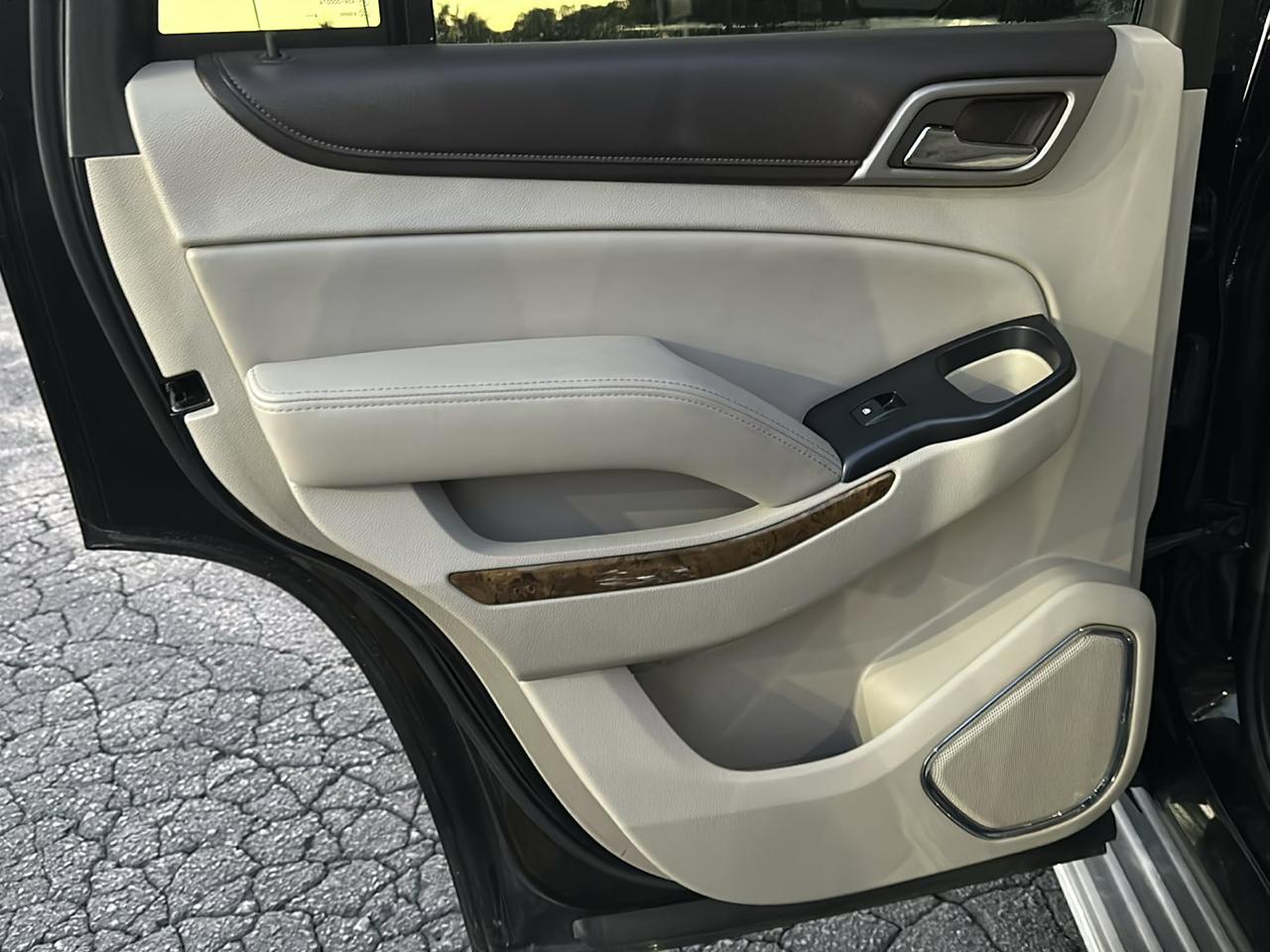 GMC Yukon Denali 4WD 2015