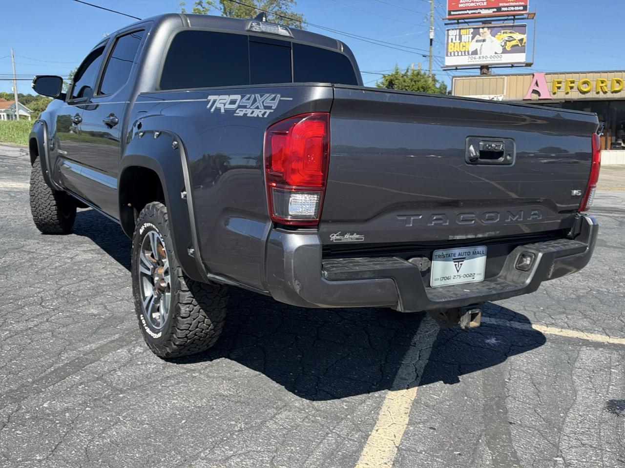 Toyota Tacoma 4WD Double Cab V6 AT TRD Sport (Natl) 2018