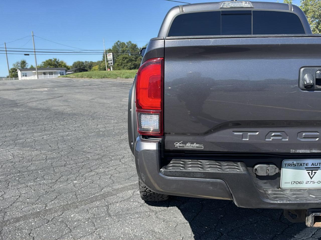 Toyota Tacoma 4WD Double Cab V6 AT TRD Sport (Natl) 2018