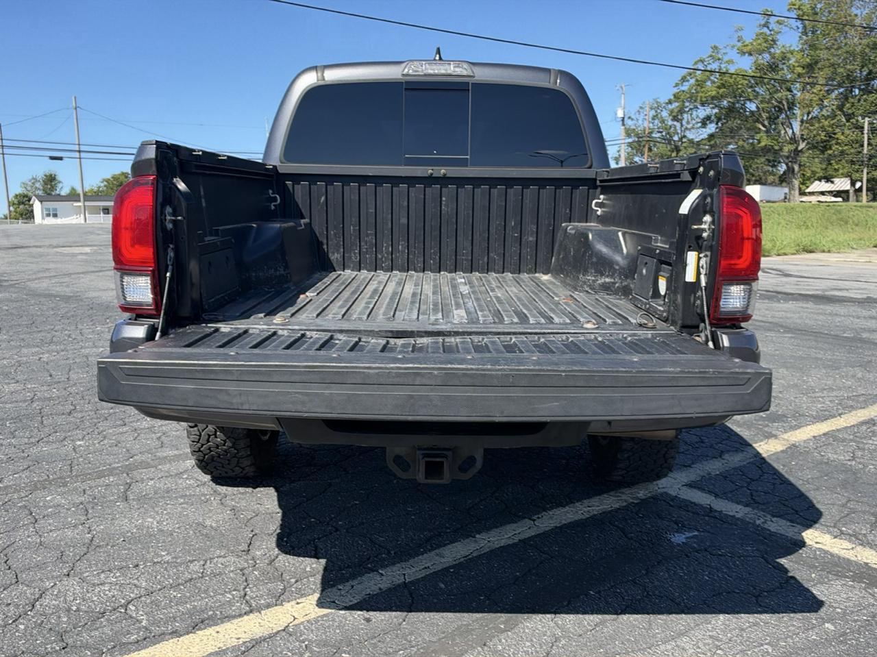 Toyota Tacoma 4WD Double Cab V6 AT TRD Sport (Natl) 2018