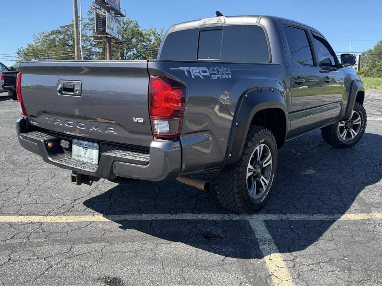 Toyota Tacoma 4WD Double Cab V6 AT TRD Sport (Natl) 2018