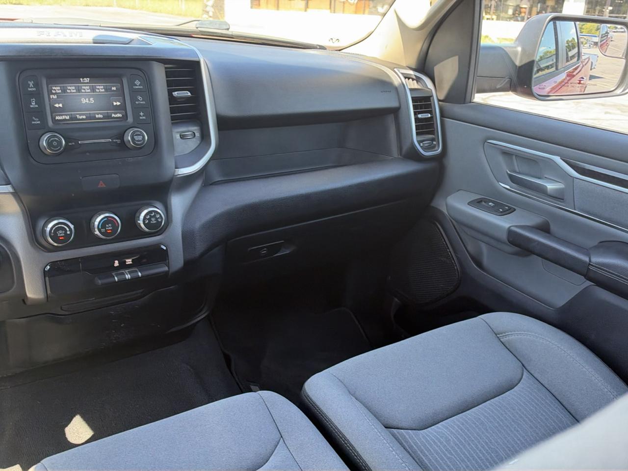 RAM 1500 Big Horn Crew Cab SWB 4WD 2019