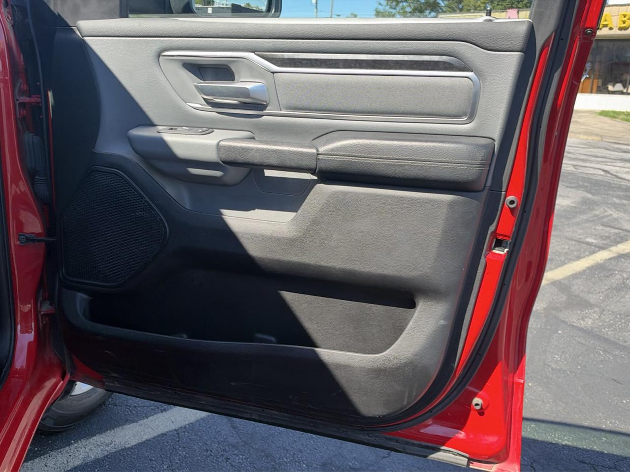 RAM 1500 Big Horn Crew Cab SWB 4WD 2019
