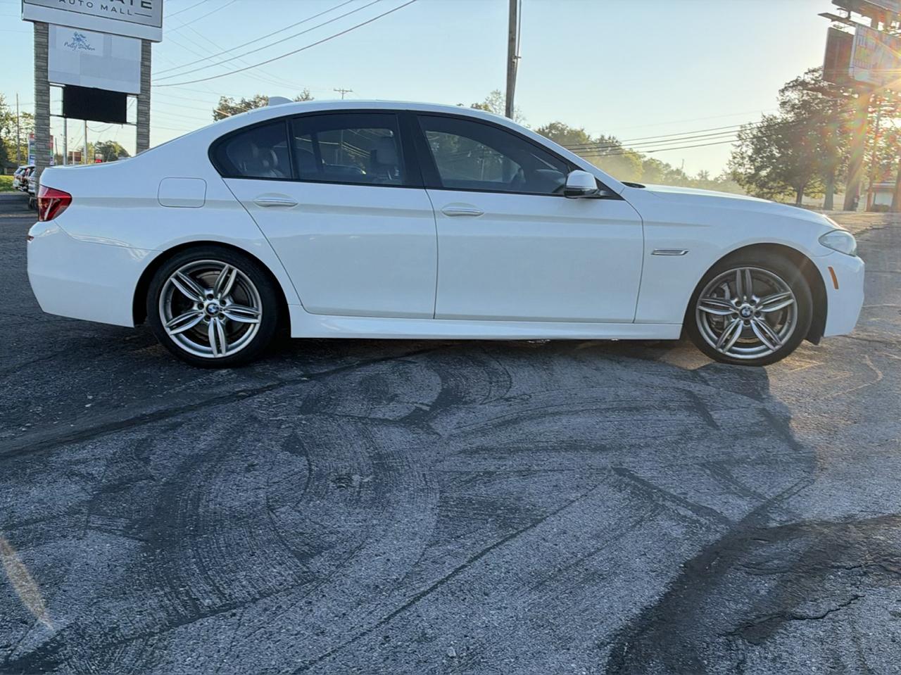 BMW 5-Series 550i 2014