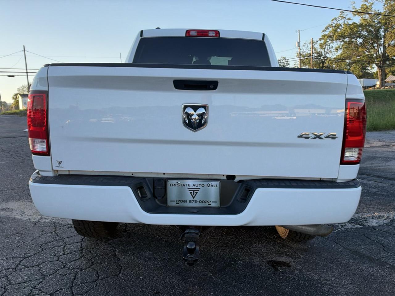 RAM 1500 Tradesman Quad Cab 4WD 2017