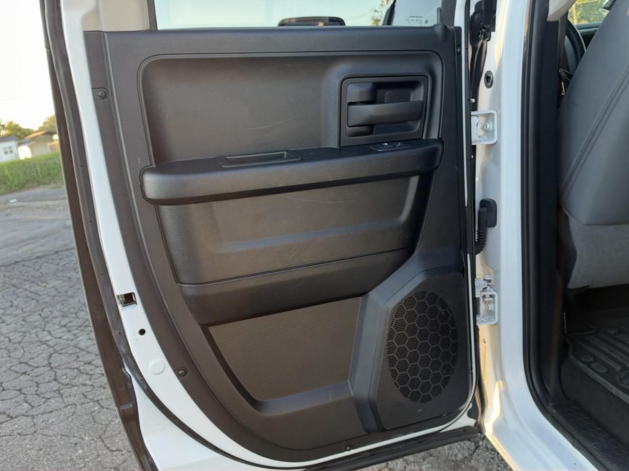RAM 1500 Tradesman Quad Cab 4WD 2017